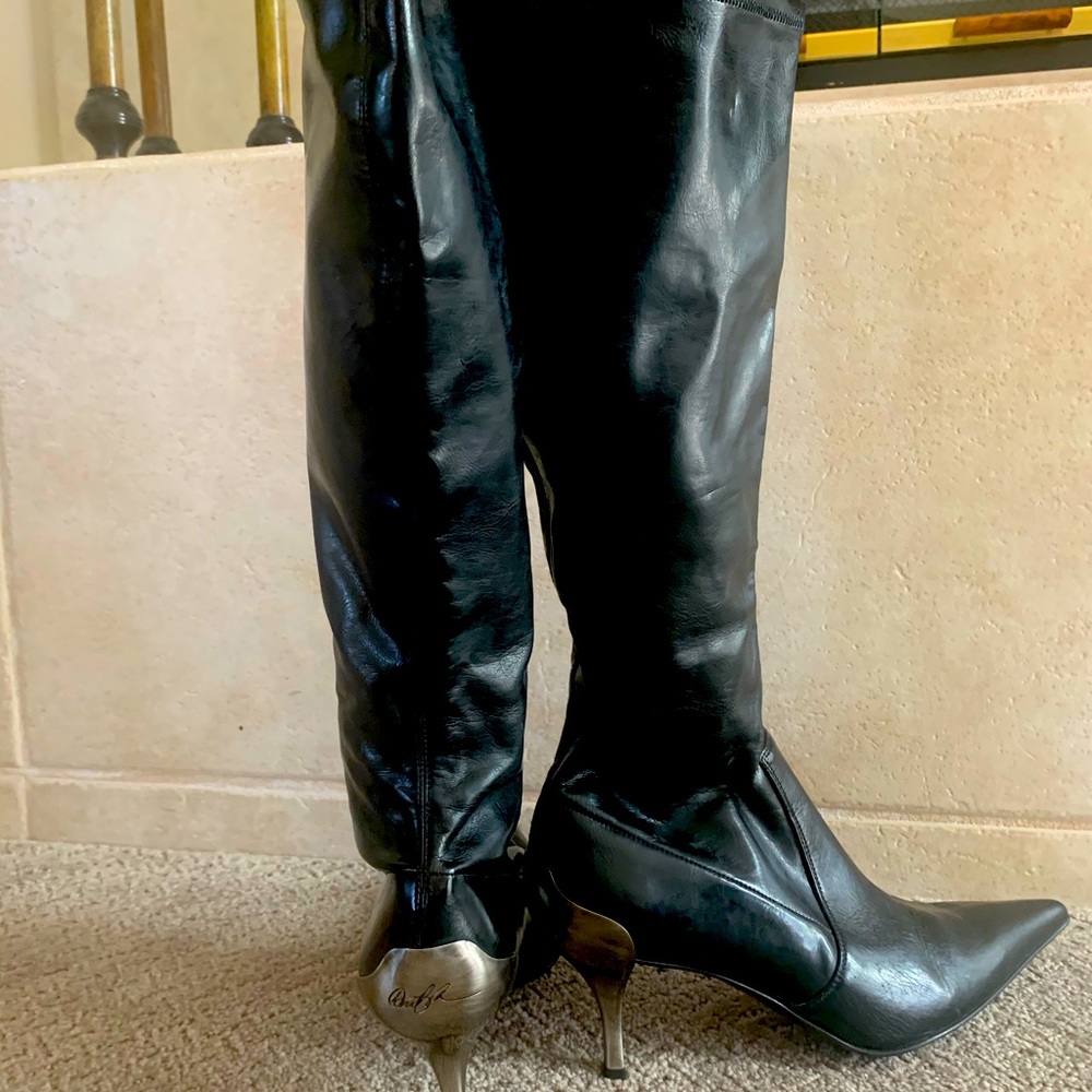 Donald J Pliner Black Boots